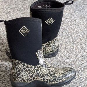 Muck Boots Women's Size 6